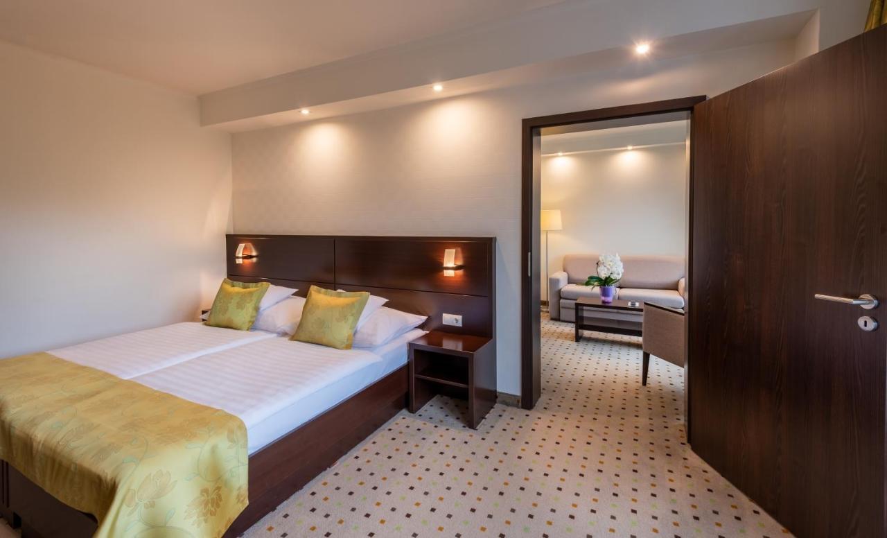 Hunguest Hotel Gyula Εξωτερικό φωτογραφία