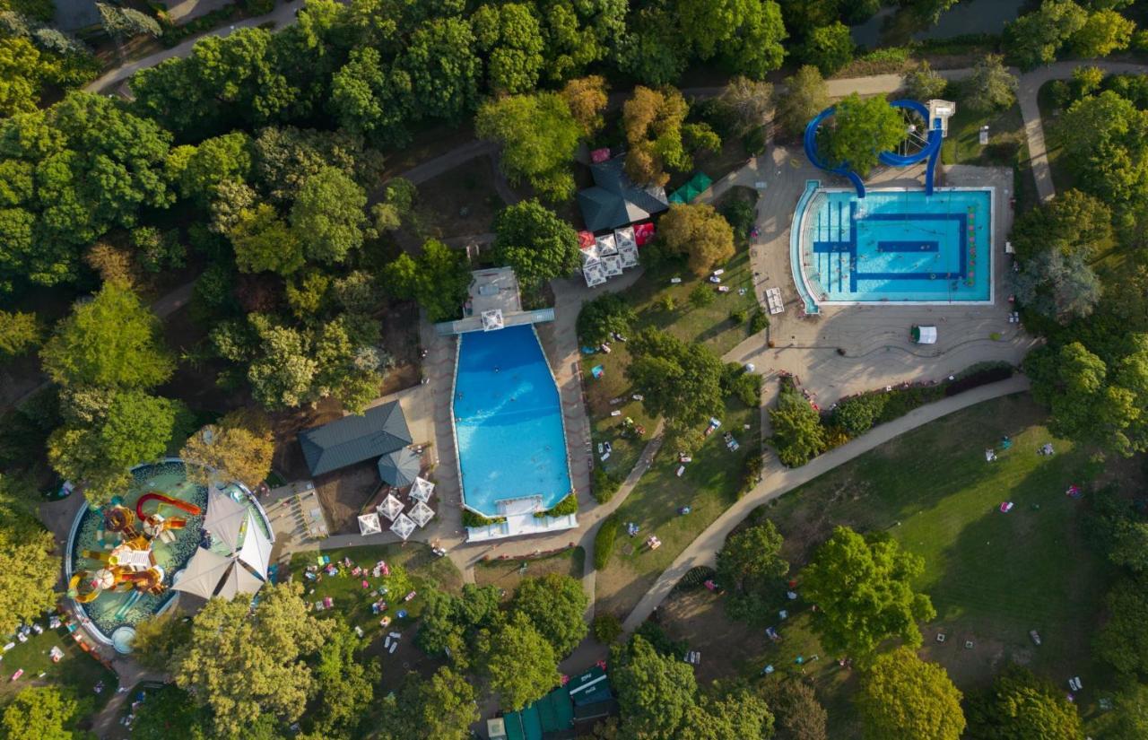 Hunguest Hotel Gyula Εξωτερικό φωτογραφία